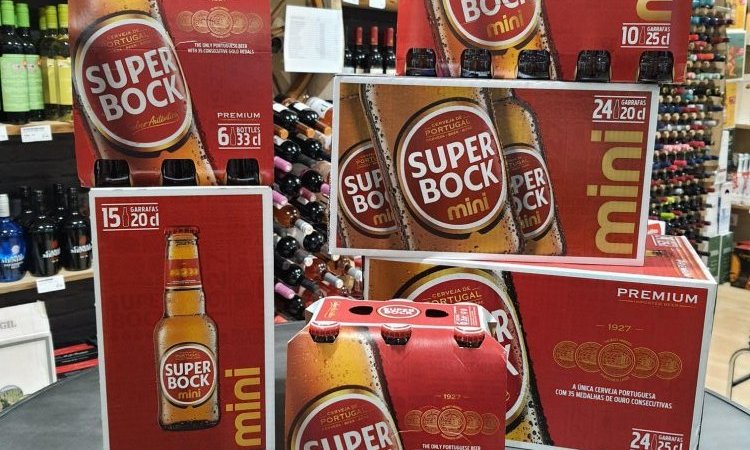 Large choix de bière blonde SUPER BOCK, différentes tailles de pack, différentes tailles de bouteille